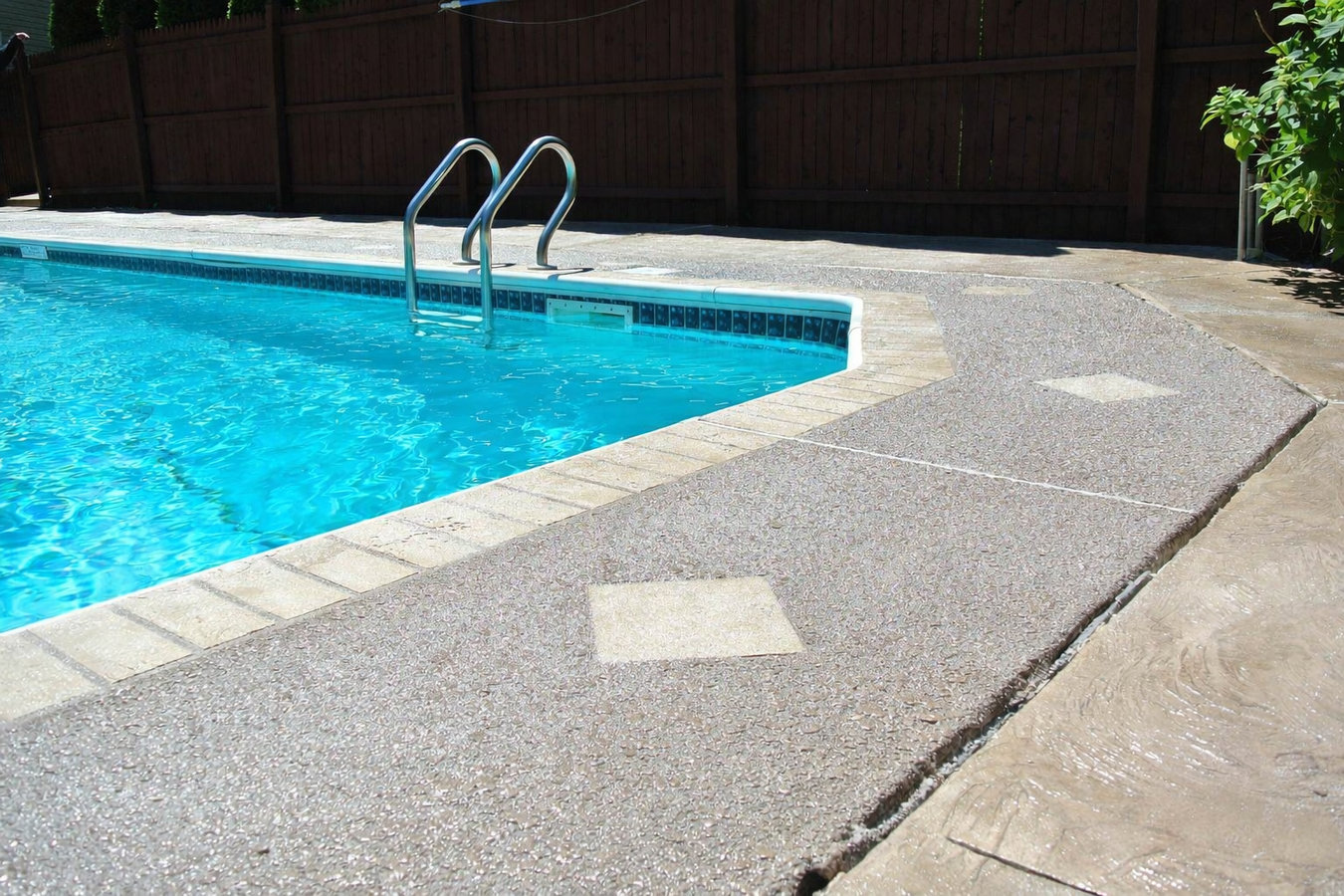 Concrete pool decks in Monterey Park, CA